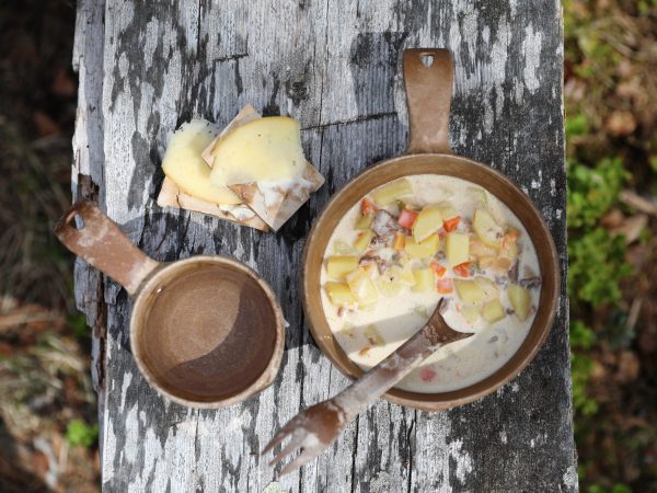 Randonnée de Cueillette et Nourriture Sauvage avec Déjeuner au Feu Ouvert